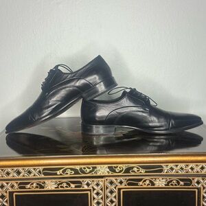 Elegant Black Leather Men's Oxfords